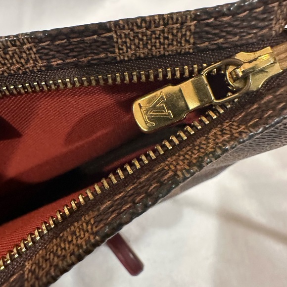 Louis Vuitton Pochette Accessories - Picture 5 of 13